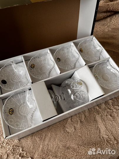 Конфетница с розетками