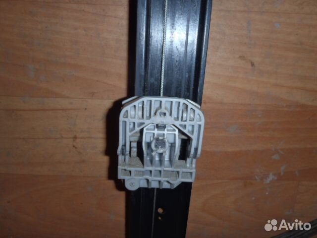 Стеклоподъемник задний правый Q7 (4L)