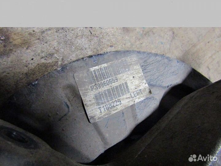 Кулак поворотный передний левый S60 2000-2009