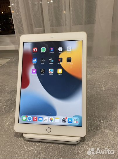 iPad 5го поколения 2017 gold