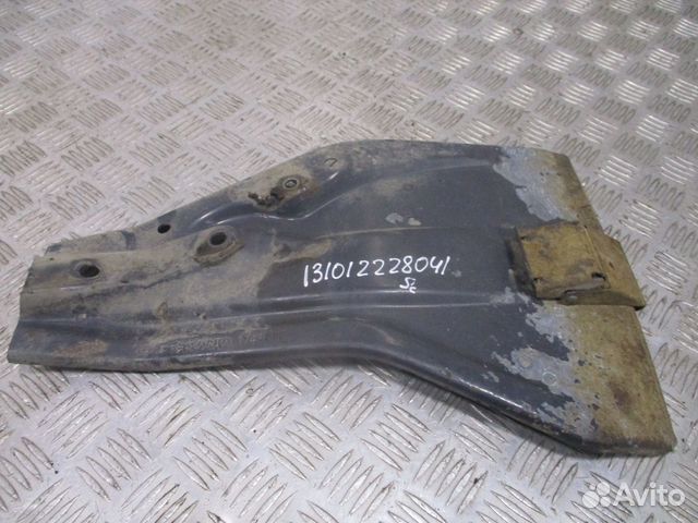 Кронштейн крыла передний левый Scania 1743493