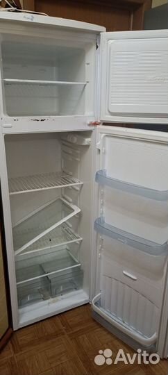 Холодильник бу продам