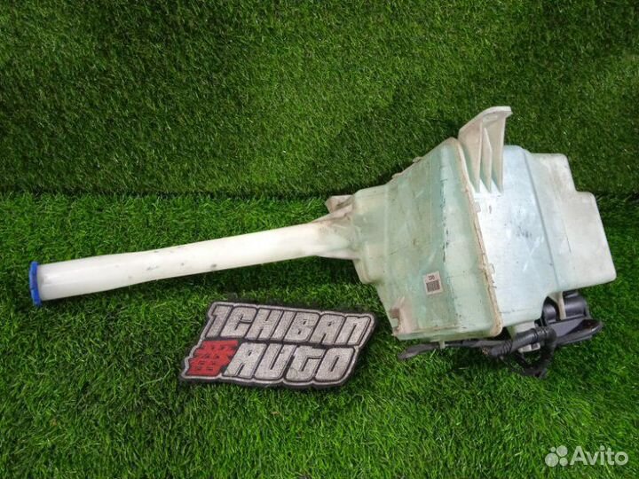 Бачок стеклоомывателя Kia Sorento XM D4HA 2012