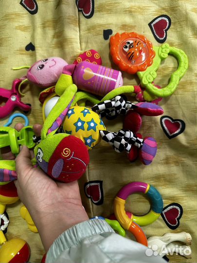 Погремушки брендовые пакетом