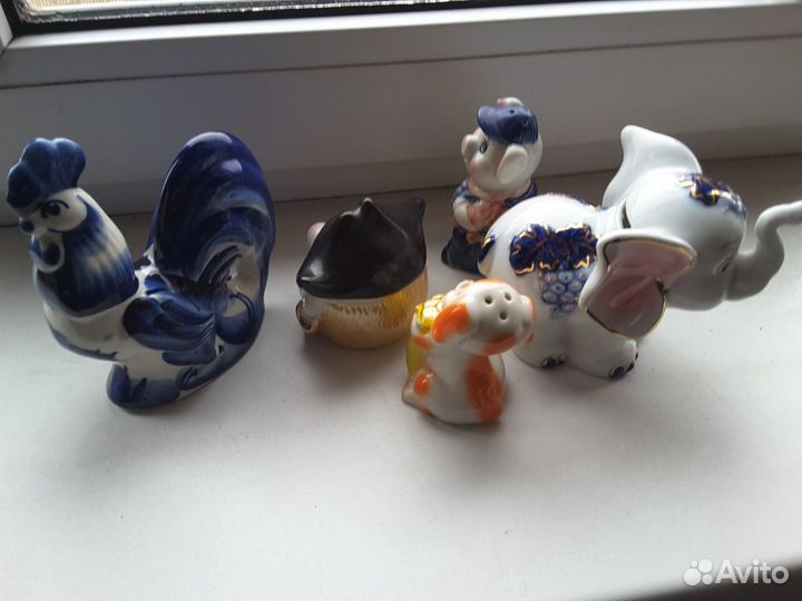 Статуэтки фарфоровые