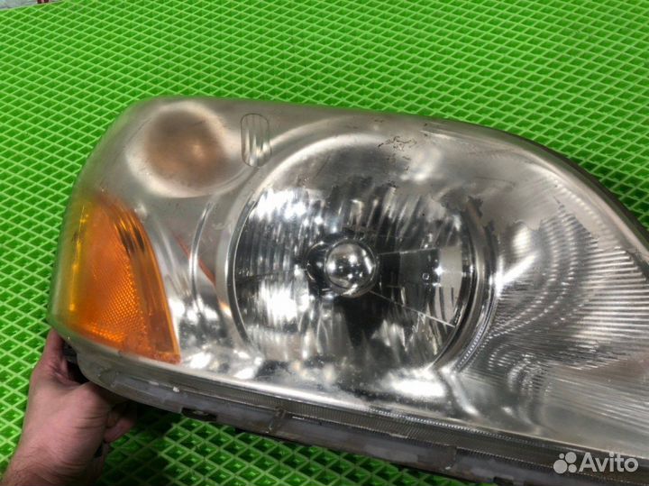 Фара передняя правая Honda Pilot YF1 2002