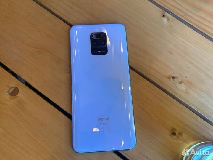 Телефон Xiaomi Redmi Note 9 Pro 4/64 белый