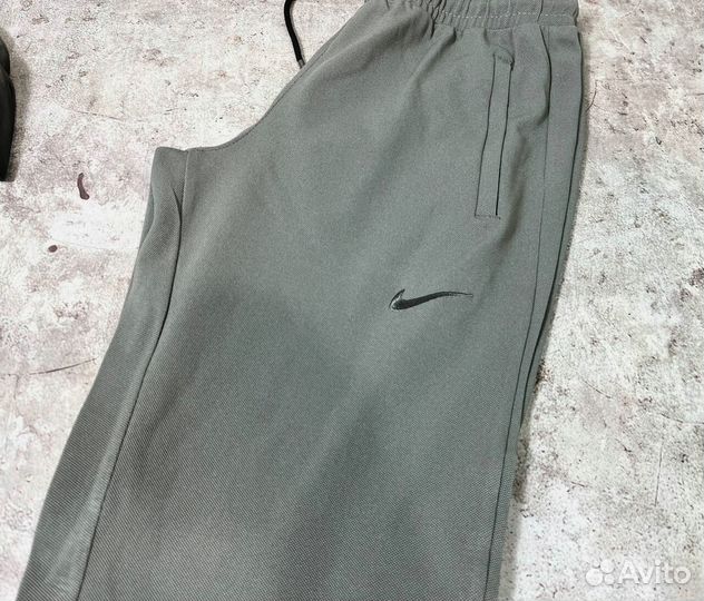 Спортивные костюмы Nike