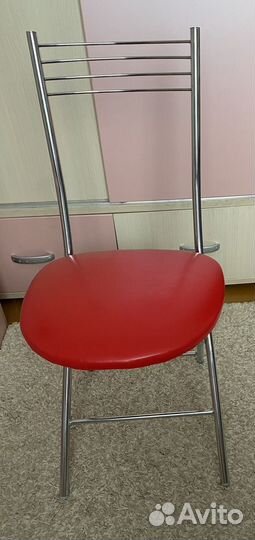 Стулья для кухни новые