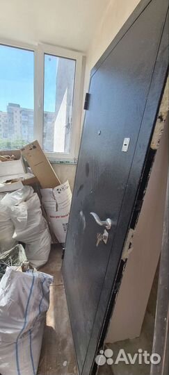 Дверь входная металлическая