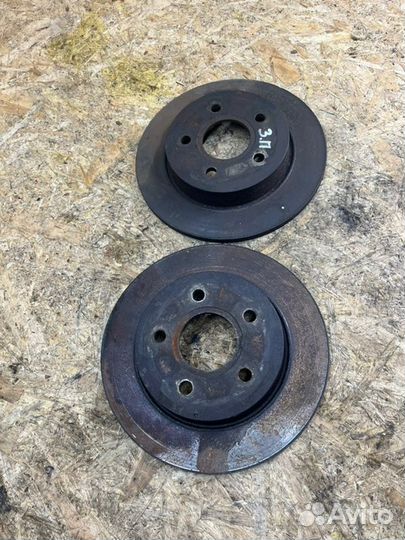 Тормозной диск задний Ford Focus 2 2010