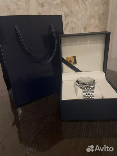 Часы металлические