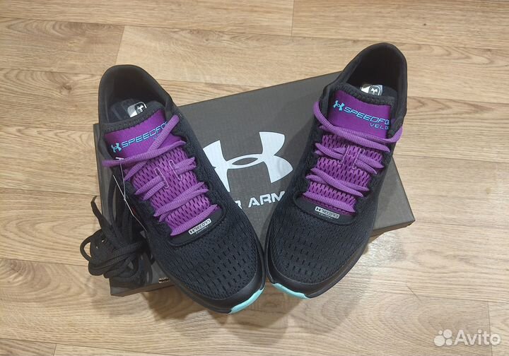 Кроссовки беговые Under Armour lux black purple