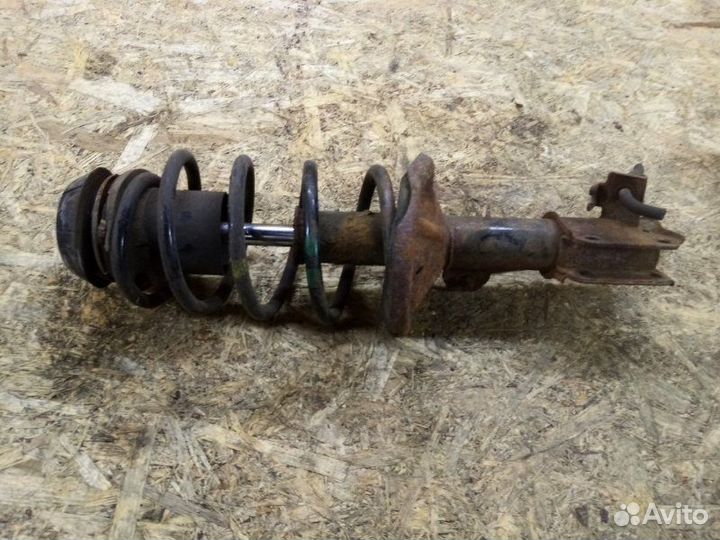 Стойка подвески передняя правая Chevrolet Lacetti