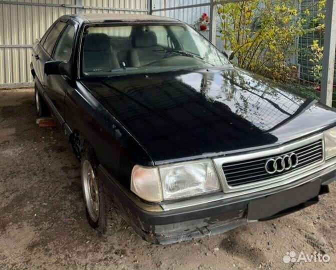 Audi 100 c3