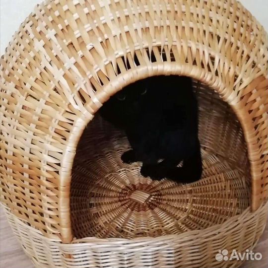 Лежанка для кошек