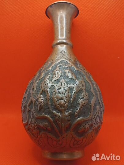 Старинный графин,медь резьба штихелем,19век