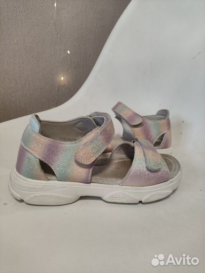 Сандалии для девочки 32