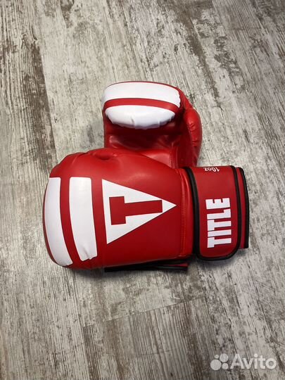 Боксерские перчатки