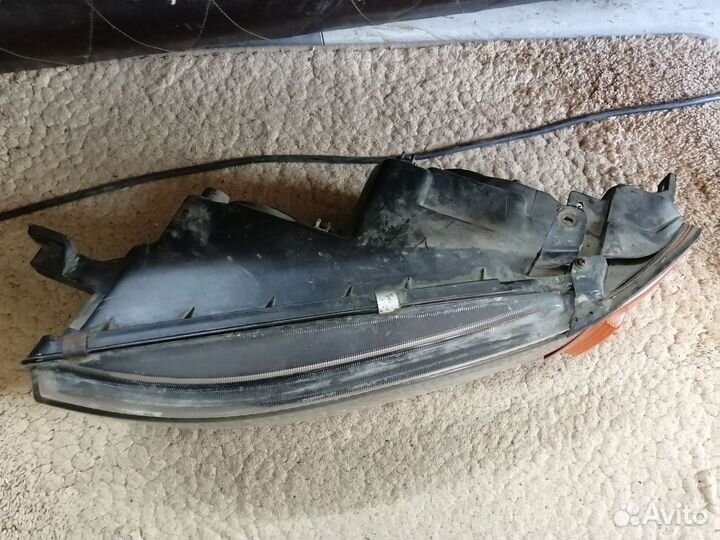 Фара mitsubishi galant 8 Левая