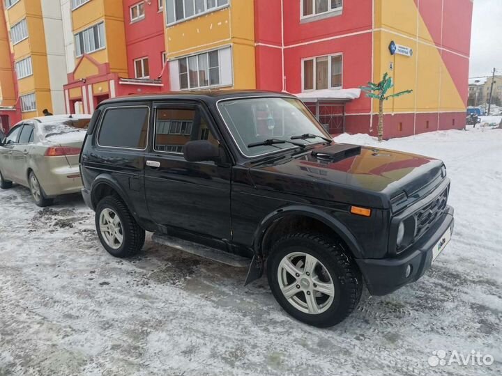 LADA 4x4 (Нива) 1.6 МТ, 2013, 200 000 км