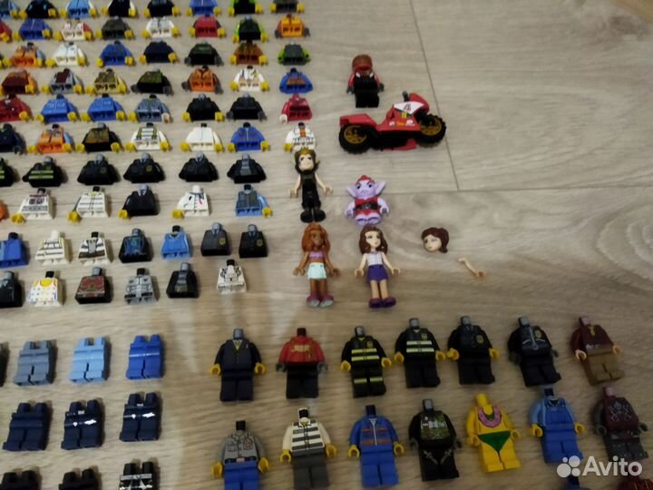 Много lego деталей поштучно