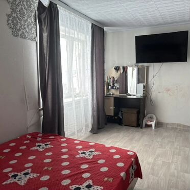 2-к. квартира, 42 м², 3/4 эт.