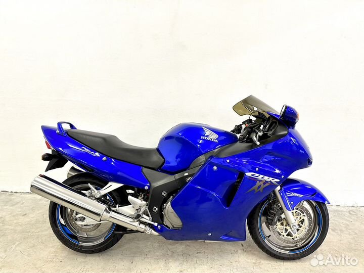 Honda CBR1100XX 2002г. Из Европы