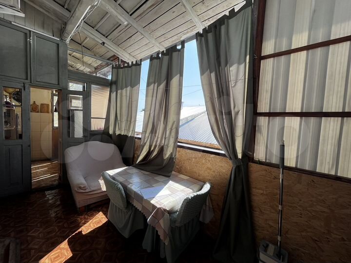 2-к. квартира, 60 м², 2/2 эт.