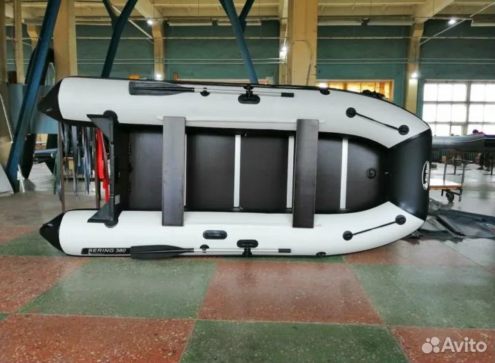 Лодка пвх Биг Бот Беринг 380К + спасательный жилет