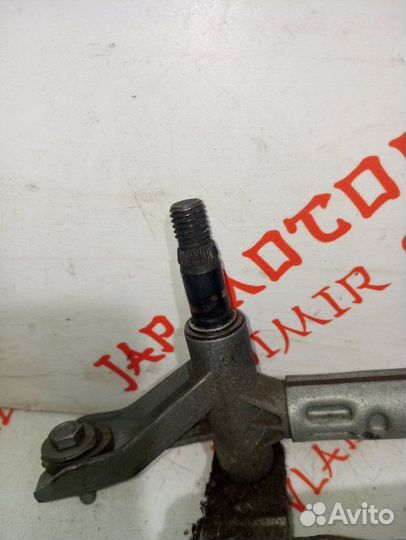 Трапеция дворников передняя Peugeot 208 хэтчбек