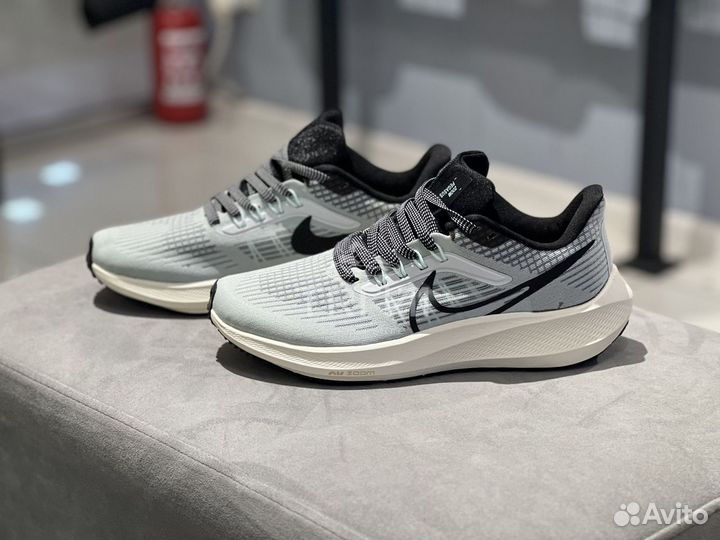 Кроссовки Nike Air Zoom Pegasus 39 Phantom Grey Bl