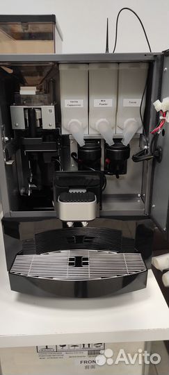 Кофейный автомат для зернового кофе