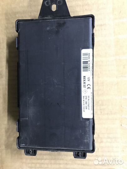 Блок комфорта 8200564718 Renault Логан