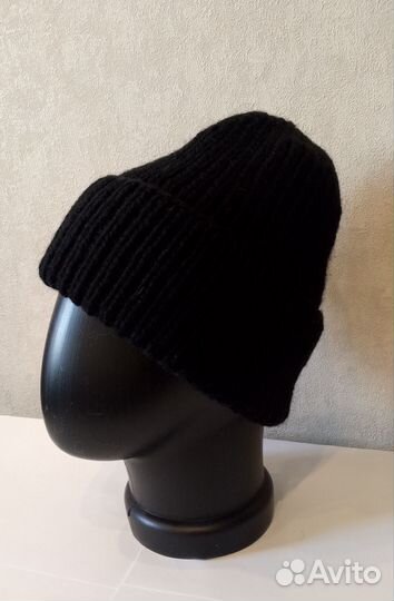 Шапки вязаные