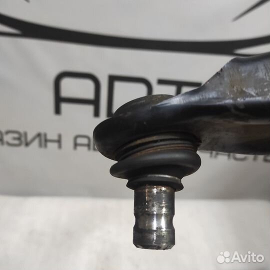 Рычаг передний левый Mitsubishi Citroen Peugeot