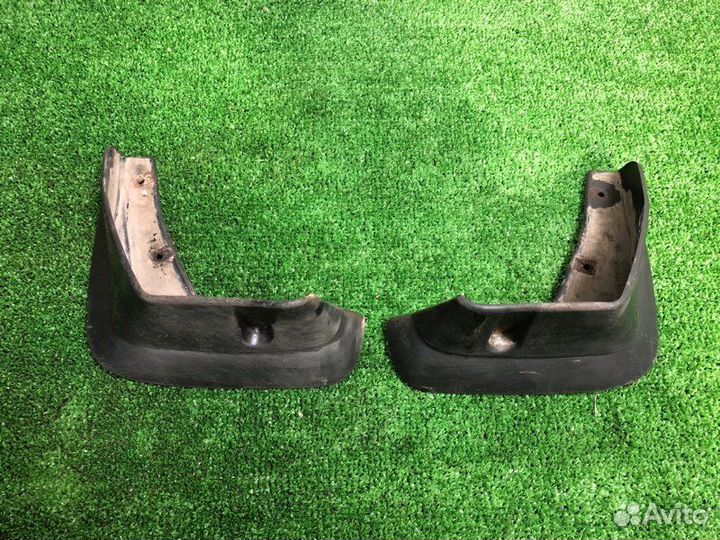 Брызговик задний Nissan Almera N16 1.5 QG15 2005