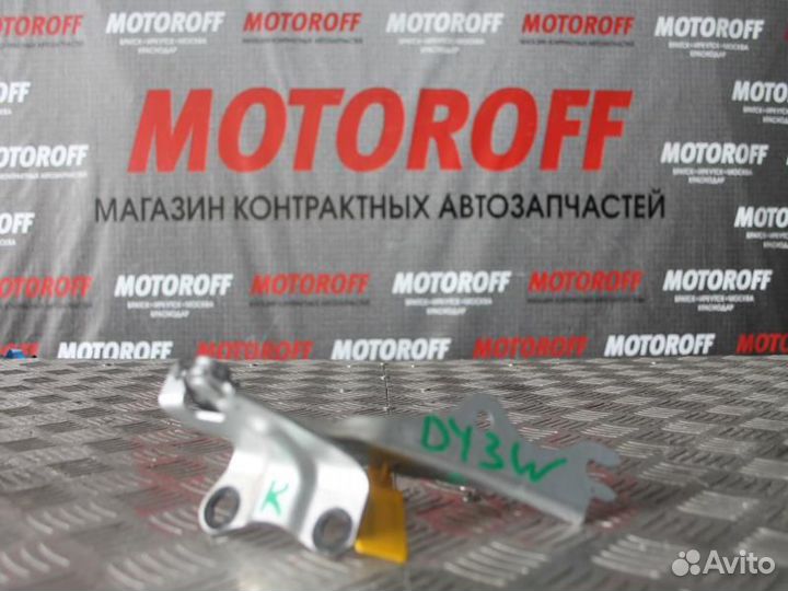 Шарнир капота DC5W R А887