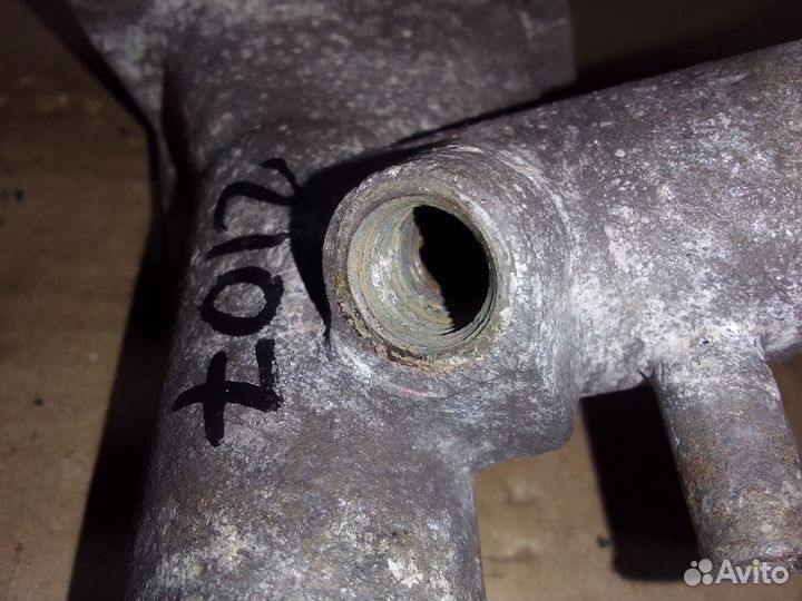 Патрубок выпускной водяного насоса Ваз 21073