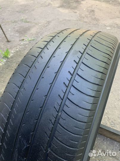 Yokohama dB Decibel E70B 215/55 R17