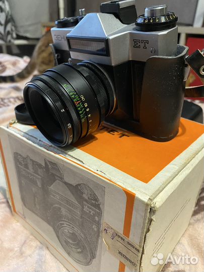 Плёночный фотоаппарат Зенит