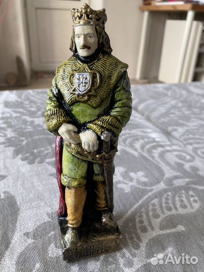 Фигурка короля