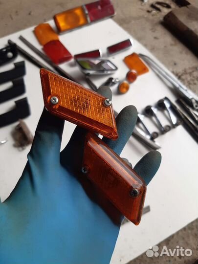 Повторитель поворота ваз 2103