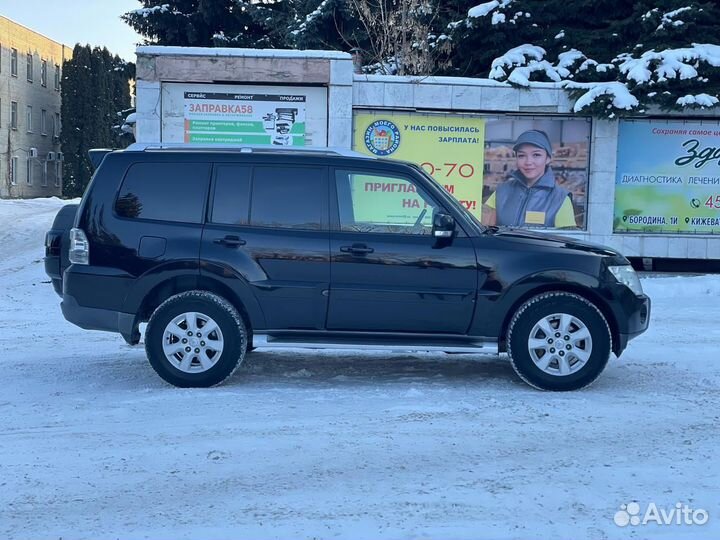 Mitsubishi Pajero 3.2 AT, 2008, 280 000 км