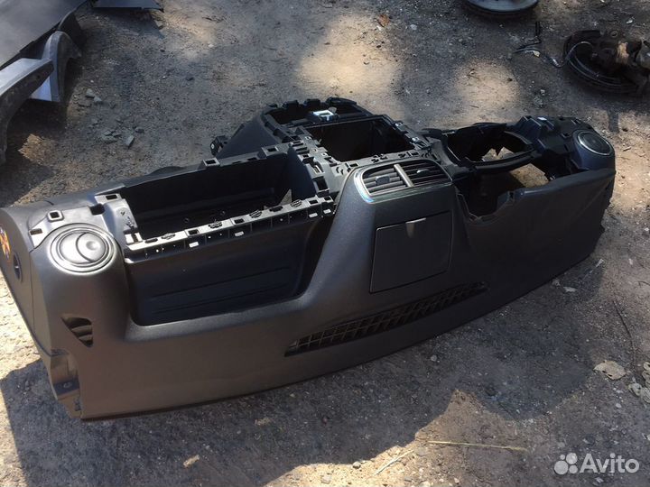 Салон nissan terrano