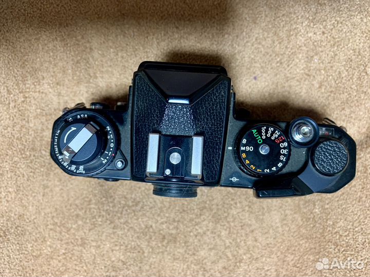 Плёночный фотоаппарат Nikon FE