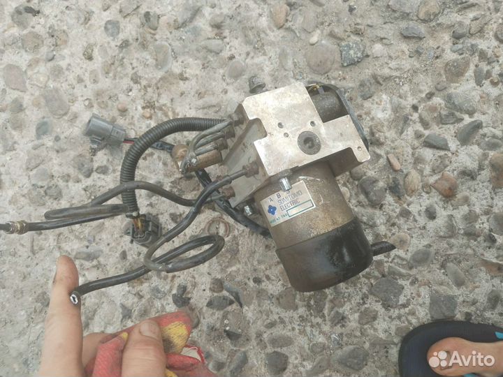 Блок абс мазда кседос 6 /mazda xedos 6 1999г