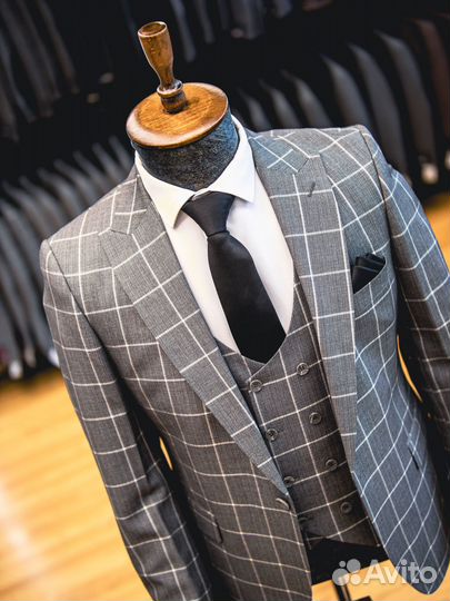 Мужской костюм тройка