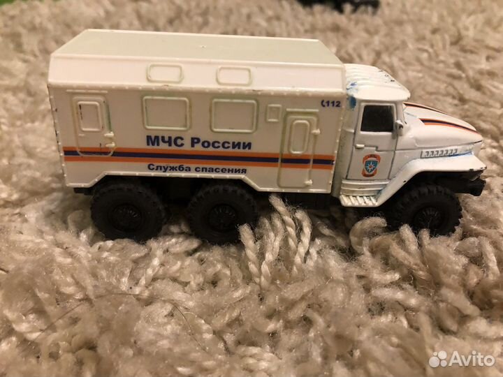 Игрушечные машинки