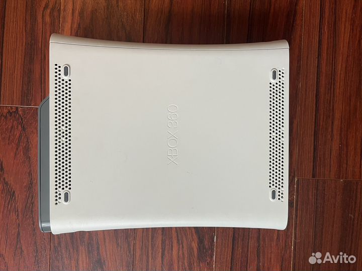 Приставка Xbox 360